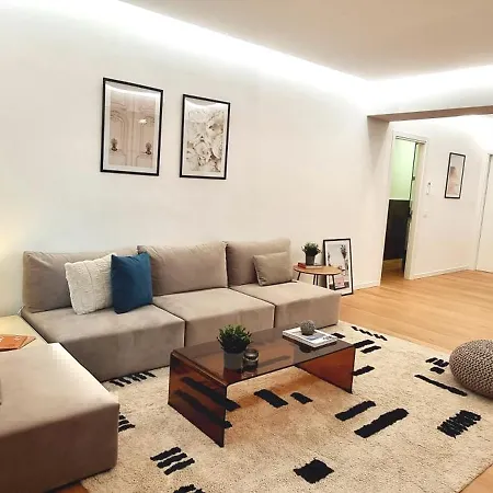 Apartment Citylife Near Milan's Thermal Baths And Metro *